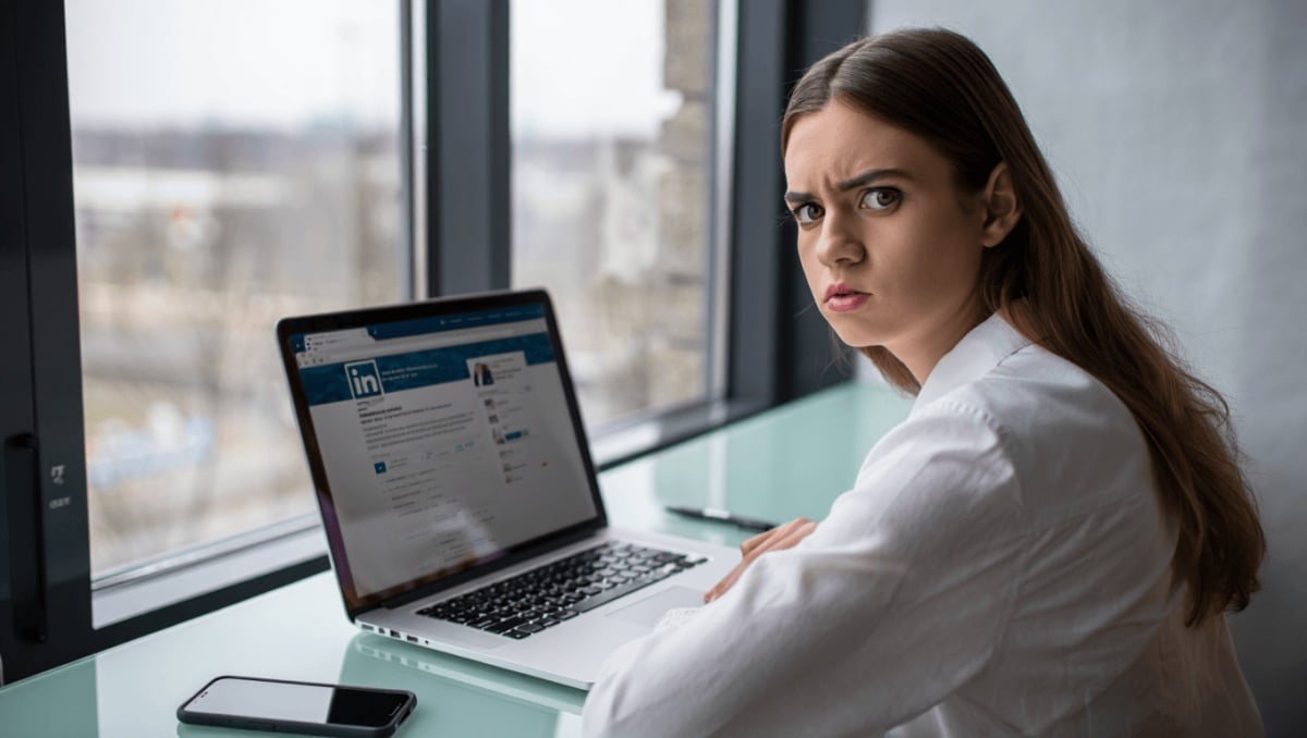 
                Réseaux sociaux : ce que les recruteurs vérifient vraiment chez les candidats
              

