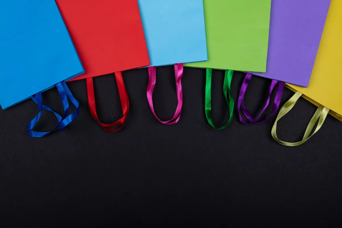 Fournitures scolaires et articles de rentrée dans un magasin de papeterie