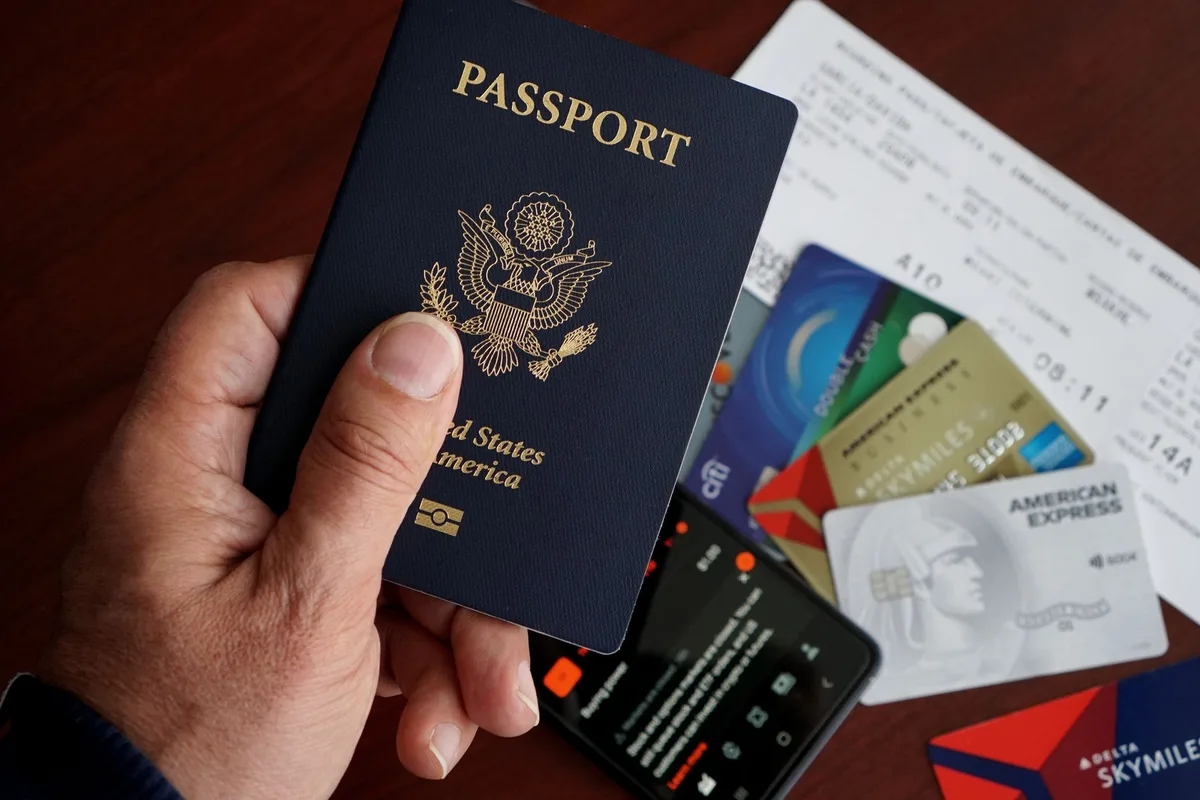 Vérification d'une carte de séjour et documents d'identité avant embauche