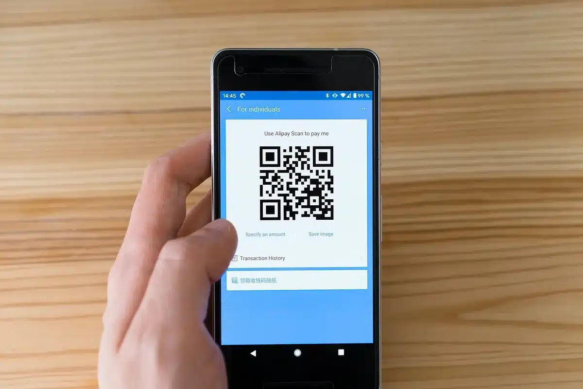 Écran d'application bancaire montrant la gestion des mandats et créanciers